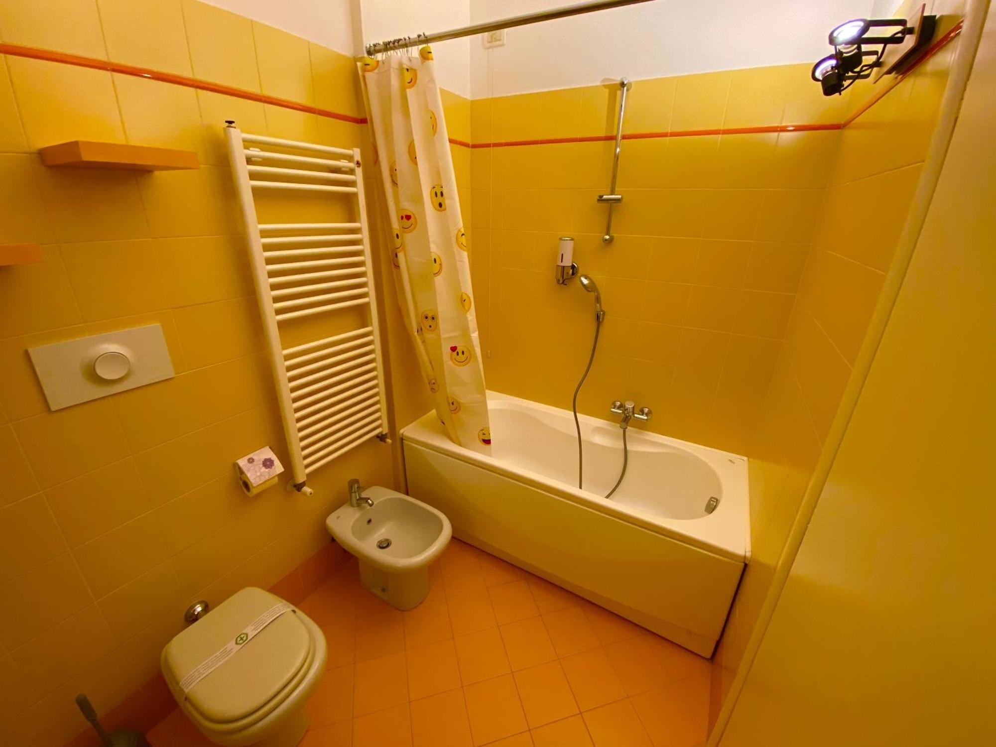 Amici Miei Rooms クレモナ エクステリア 写真